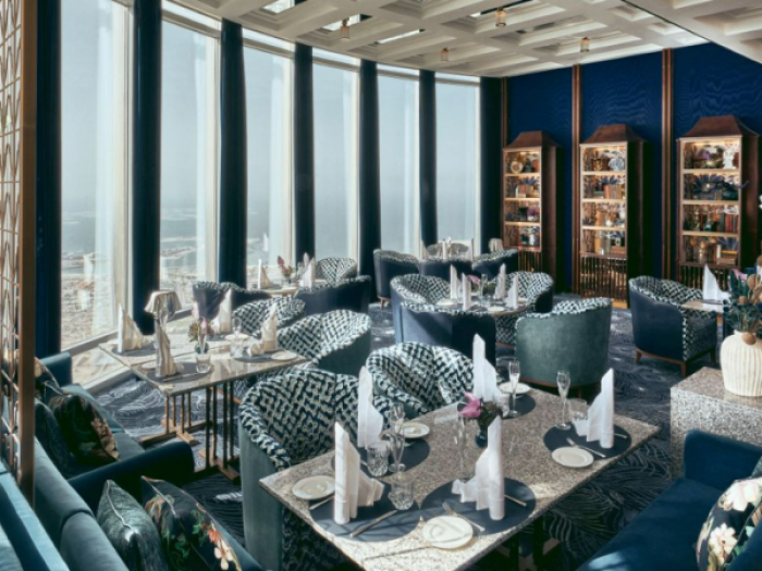 Atmosphere Burj Khalifa luxury dining experience