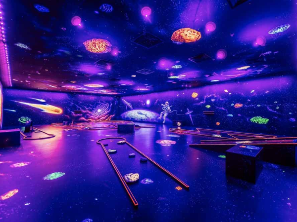 3D Blacklight Minigolf Dubai Tickets